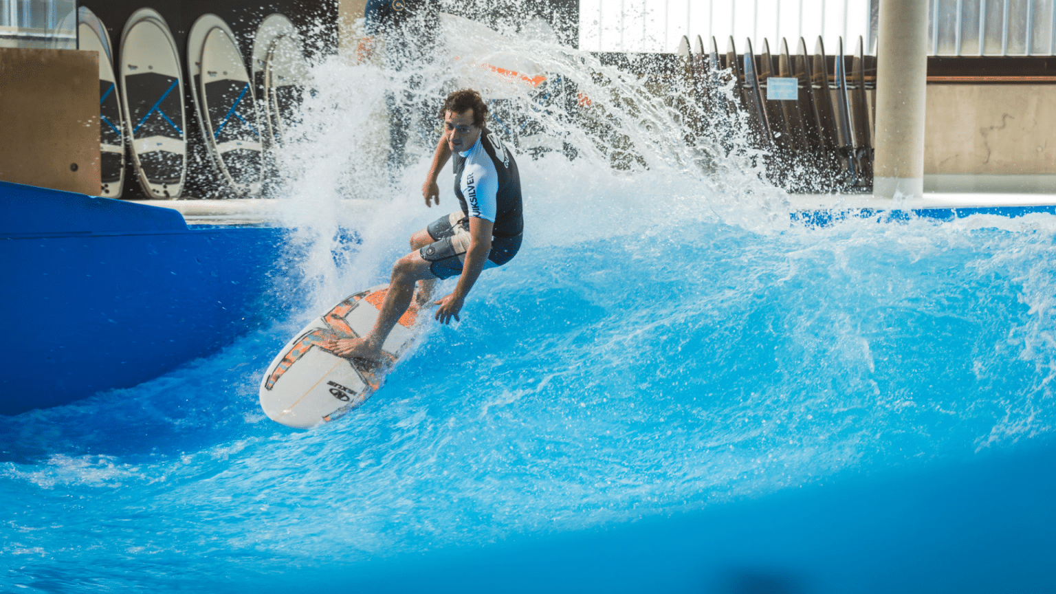 Indoor Surfen Jochen Schweizer Arena Bei M Nchen